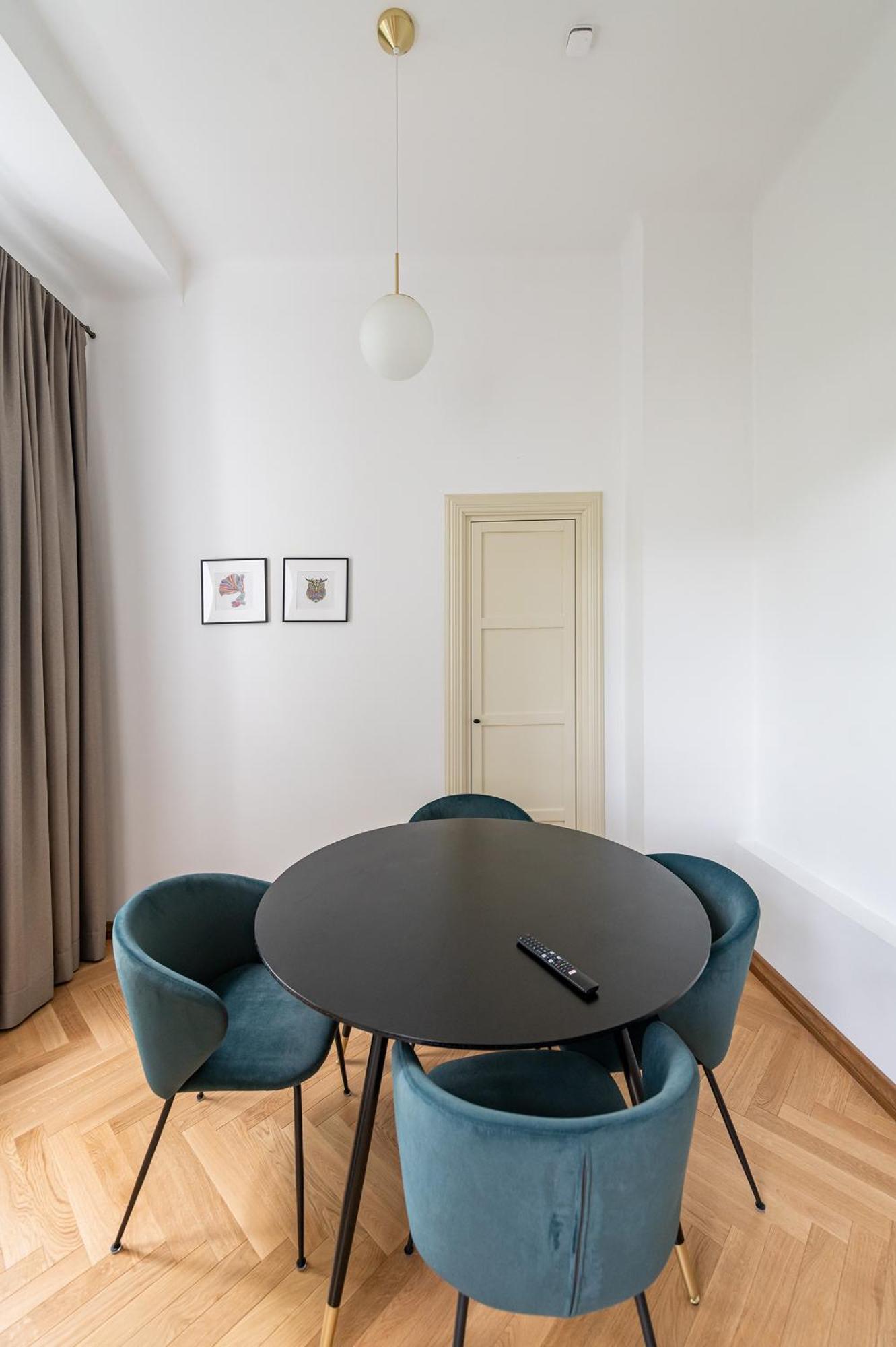 Park Avenue Apartments By Hostlovers Kaunas Exterior photo
